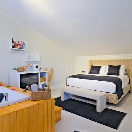 Hotel Merkezde 6 Kisilik Lueks